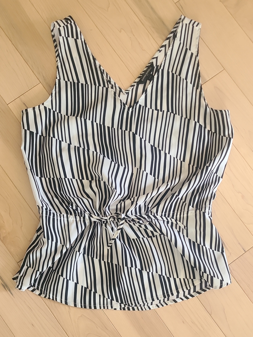 Banana Republic Black & White Striped V-Neck Tie-Waist Camisole